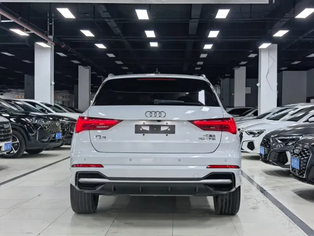 Audi Q3 — Фото автомобиля 25