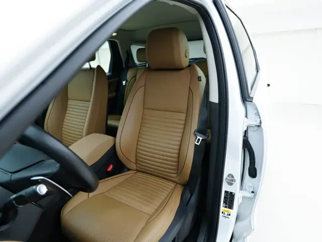 Land Rover Discovery Sport — Фото автомобиля 14