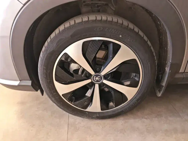 BYD Song PLUS — Фото автомобиля 22