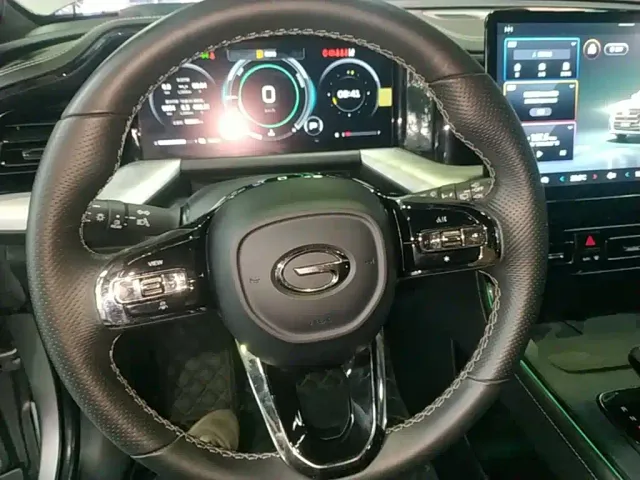 GAC Trumpchi GS8 — Фото автомобиля 10