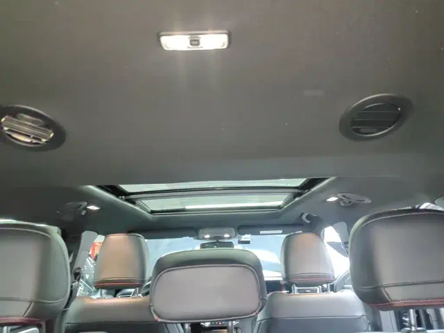 Ford Explorer — Фото автомобиля 17