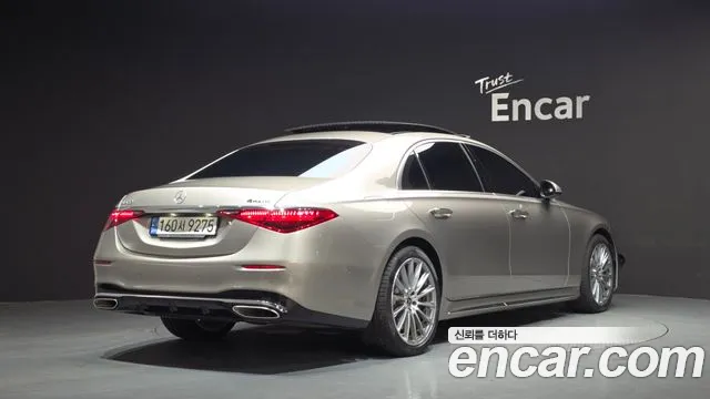 Mercedes-Benz S-Class — Фото автомобиля 2