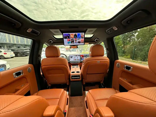 Li Auto L9 — Фото автомобиля 6