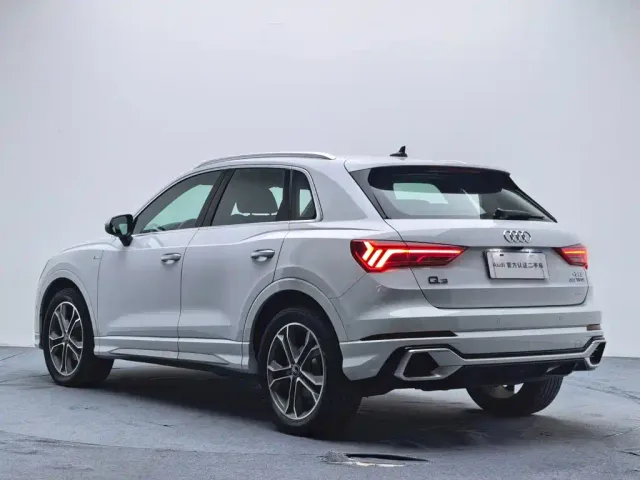Audi Q3 — Фото автомобиля 7