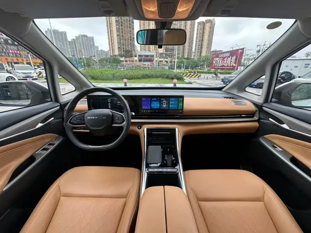 Maxus G50 PHEV — Фото автомобиля 28