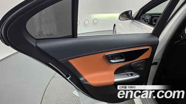 Mercedes-Benz C-Class — Фото автомобиля 22