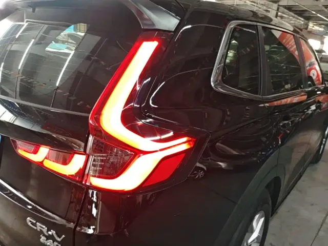Honda CR-V — Фото автомобиля 7