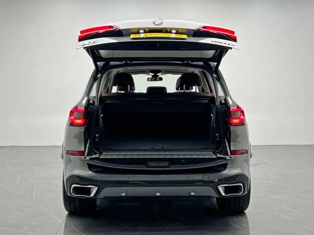 BMW X5 — Фото автомобиля 10