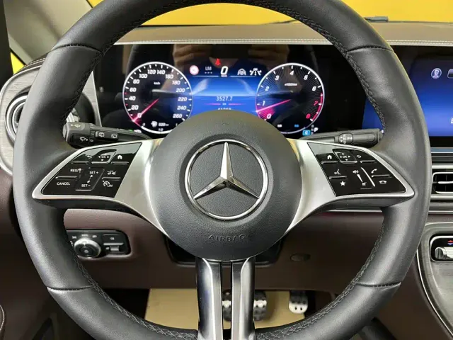 Mercedes-Benz Mercedes-Benz V-Class 2024 V 300 L Long Wheelbase Premium — Фото автомобиля 15