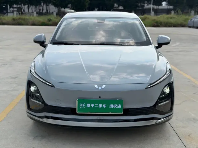 Wuling Starlight — Фото автомобиля 2