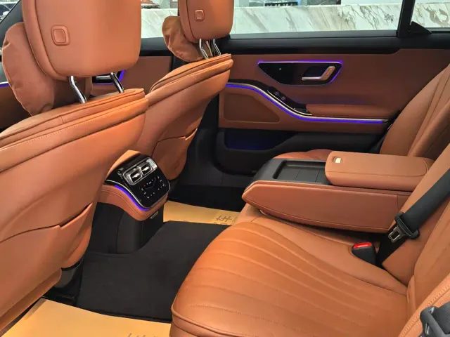 Mercedes-Benz S-Class — Фото автомобиля 8