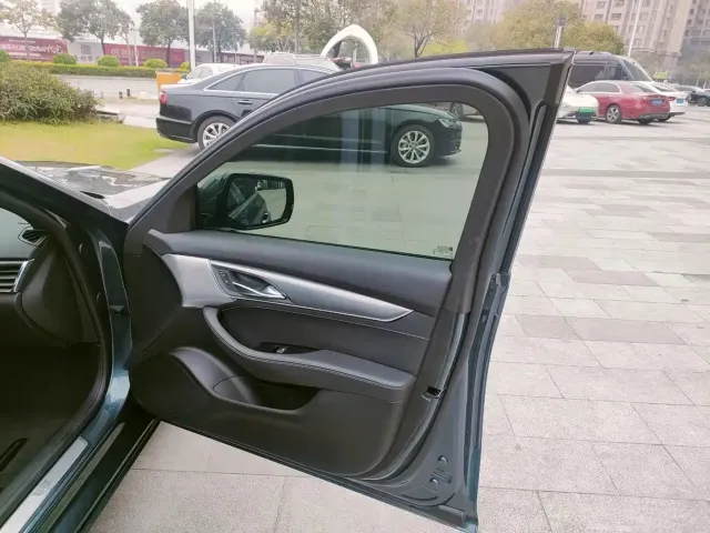 Cadillac CT5 — Фото автомобиля 19