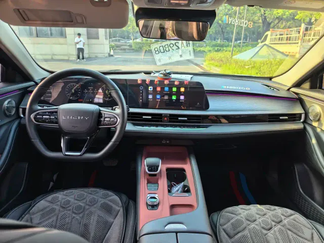 Chery Arrizo 8 — Фото автомобиля 9