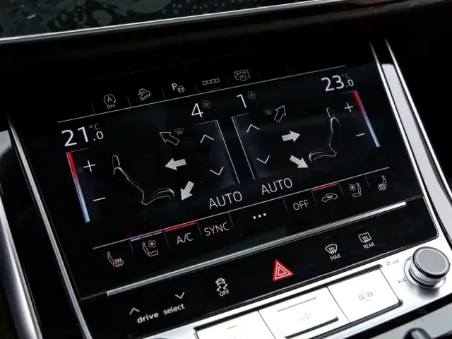 Audi Q7 — Фото автомобиля 9