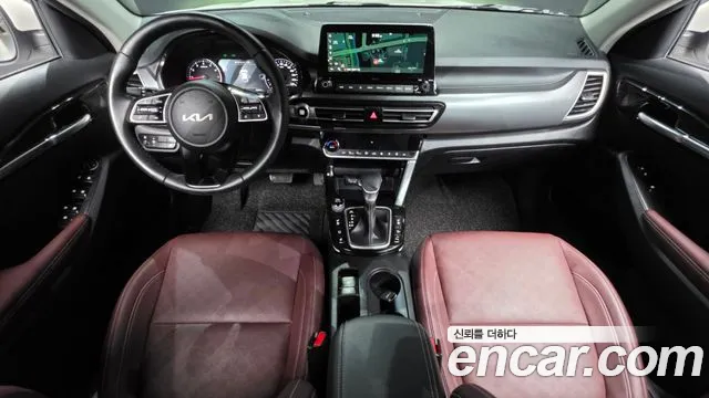 Kia Seltos — Фото автомобиля 7