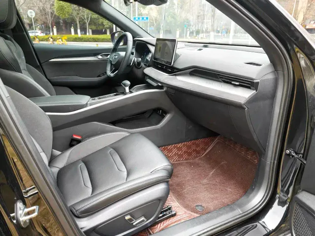 Geely Xingrui — Фото автомобиля 12