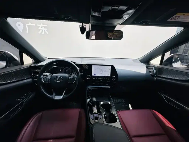 Lexus NX — Фото автомобиля 6
