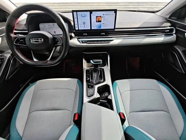 Geely Emgrand — Фото автомобиля 16