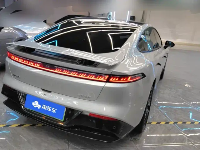 Dongfeng eπ 007 — Фото автомобиля 3
