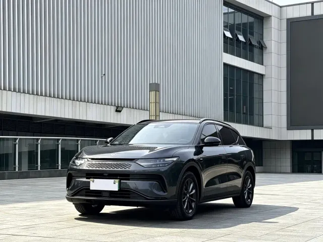 Фотография автомобиля — Leapmotor C11