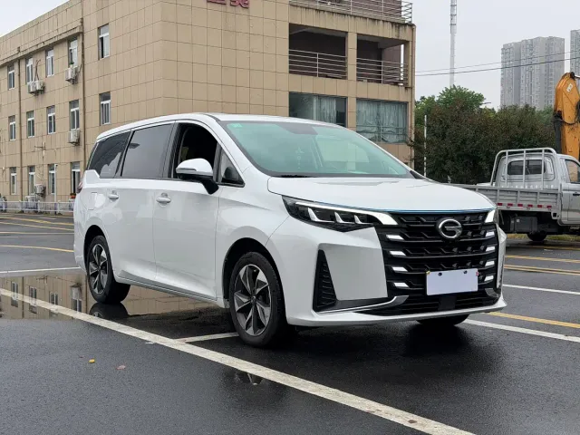 GAC Trumpchi M6 — Фото автомобиля 3