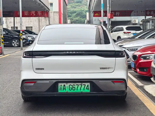 Geely Galaxy Xingyao 8 — Фото автомобиля 11