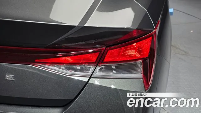 Hyundai Avante CN7 — Фото автомобиля 8