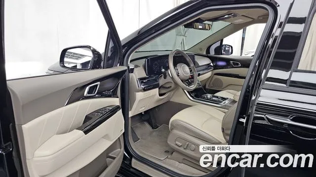 Kia Carnival — Фото автомобиля 15