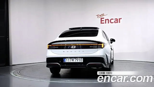 Hyundai Sonata — Фото автомобиля 4
