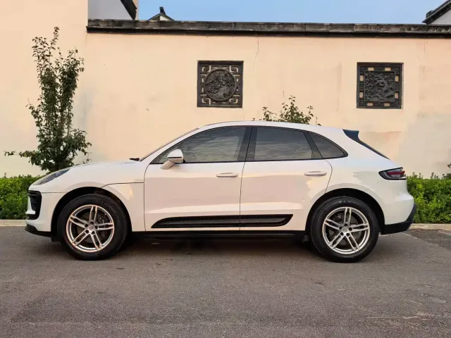 Porsche Macan — Фото автомобиля 12
