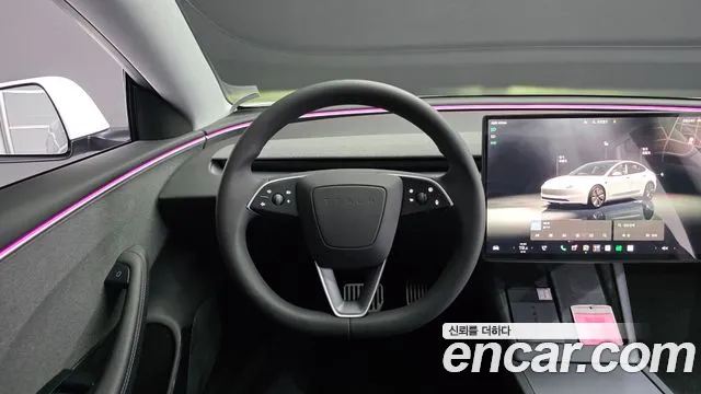 Tesla Model 3 — Фото автомобиля 18