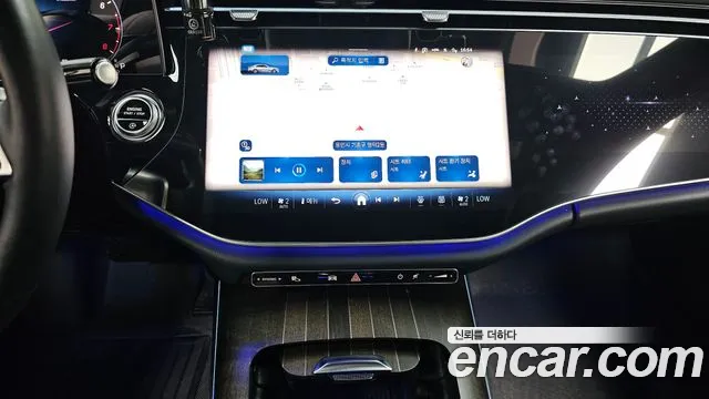 Mercedes-Benz E-Class — Фото автомобиля 12
