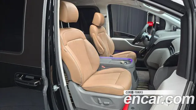 Hyundai Staria Staria 4WD Lounge 9 мест — Фото автомобиля 24