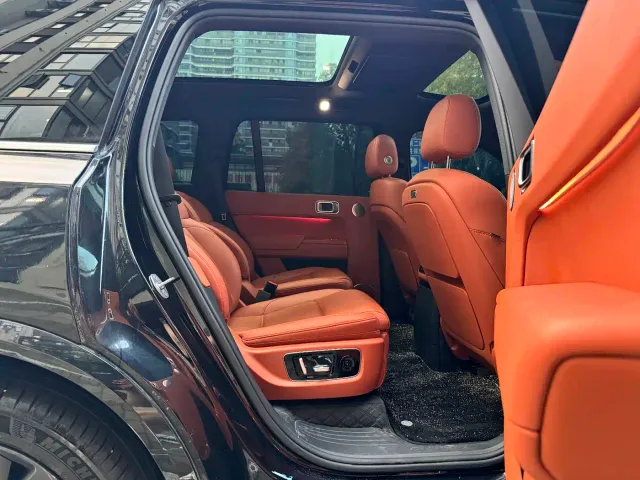 Li Auto L9 — Фото автомобиля 8