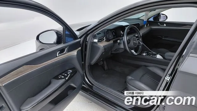 Kia K5 Generation 3 — Фото автомобиля 10