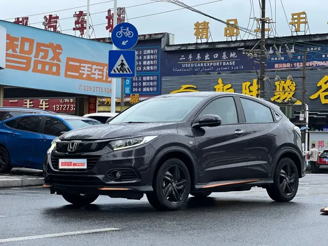 Фотография автомобиля — Honda Vezel