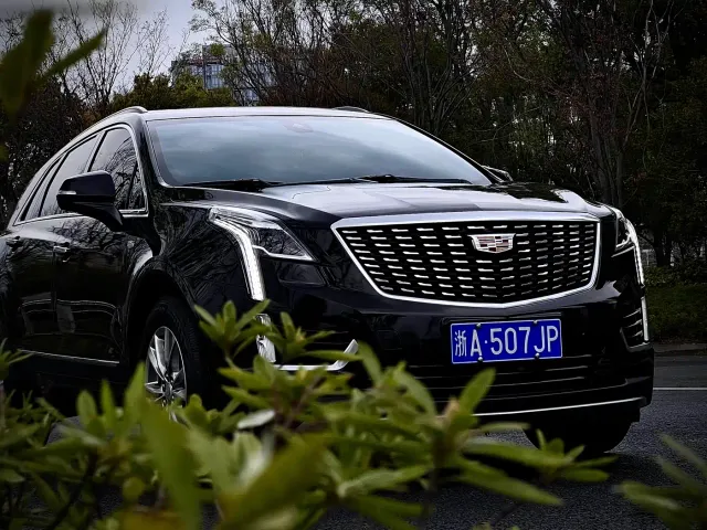 Cadillac XT5 — Фото автомобиля 25
