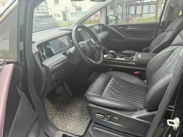 GAC Trumpchi M8 — Фото автомобиля 4