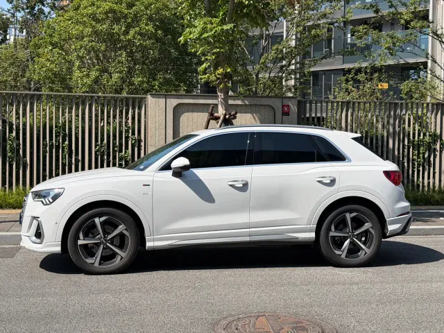 Audi Q3 — Фото автомобиля 3
