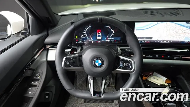 BMW 5-Series — Фото автомобиля 12