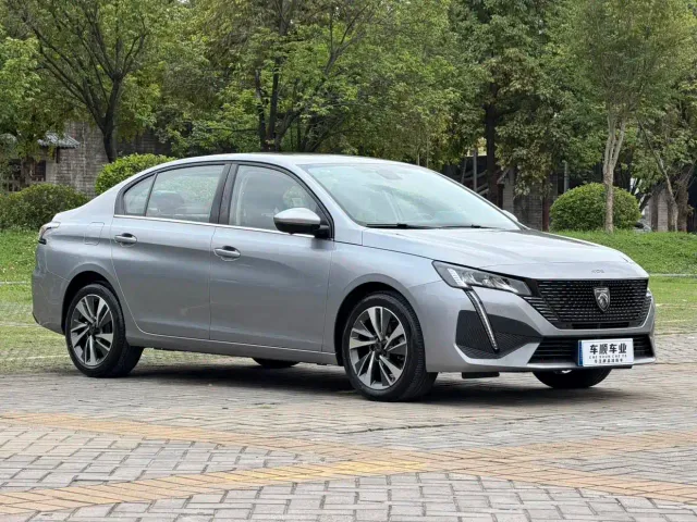 Peugeot 408 — Фото автомобиля 3