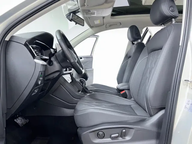 Volkswagen Tiguan L — Фото автомобиля 7