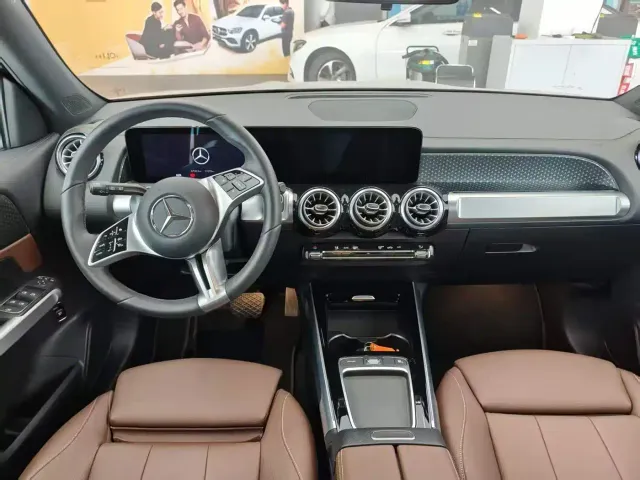 Mercedes-Benz GLB-Class — Фото автомобиля 6
