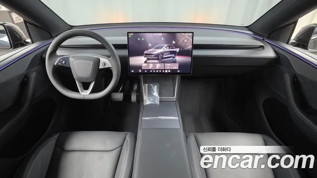 Tesla Model Y — Фото автомобиля 10