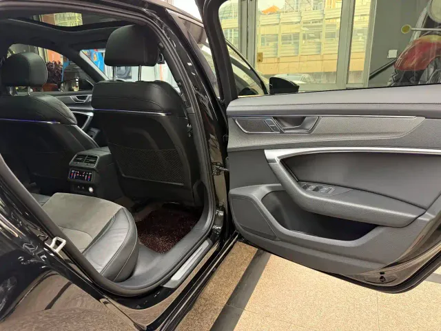 Audi A6L — Фото автомобиля 20