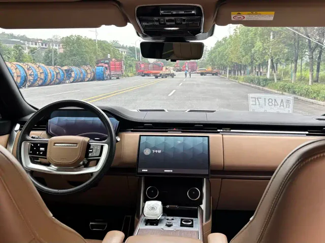Land Rover Range Rover — Фото автомобиля 8