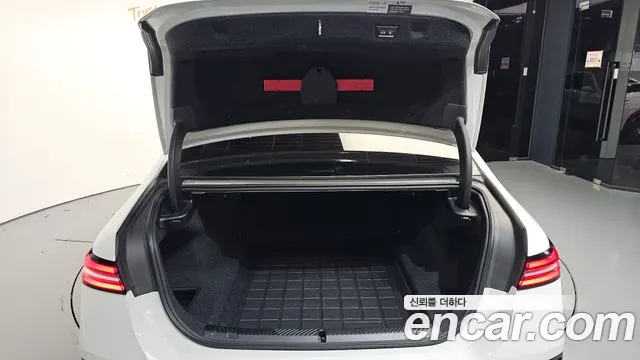 BMW 5 Series G60 — Фото автомобиля 20