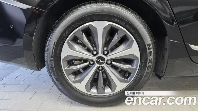 Kia K8 Hybrid — Фото автомобиля 5