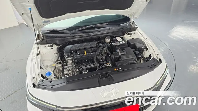 Hyundai Avante — Фото автомобиля 9