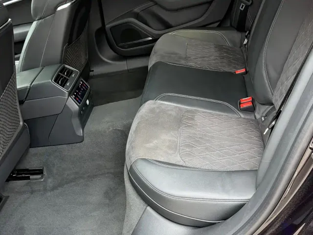 Audi A7L — Фото автомобиля 6